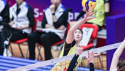 NBA直播jrs免费高清无插件-两战轰47分夺牌！中国女排19岁扣高3米15新星崛起：追赶李盈莹？