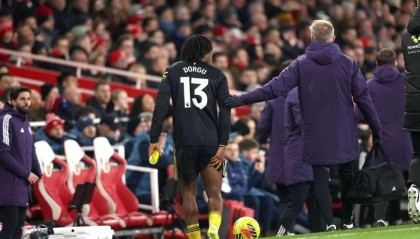 多古19分钟伤退的背后，曼联年轻球员的成长痛