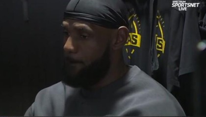 詹姆斯谈球衣佩戴徽章做球星卡：太不可思议了，太谦卑了，太幸运了